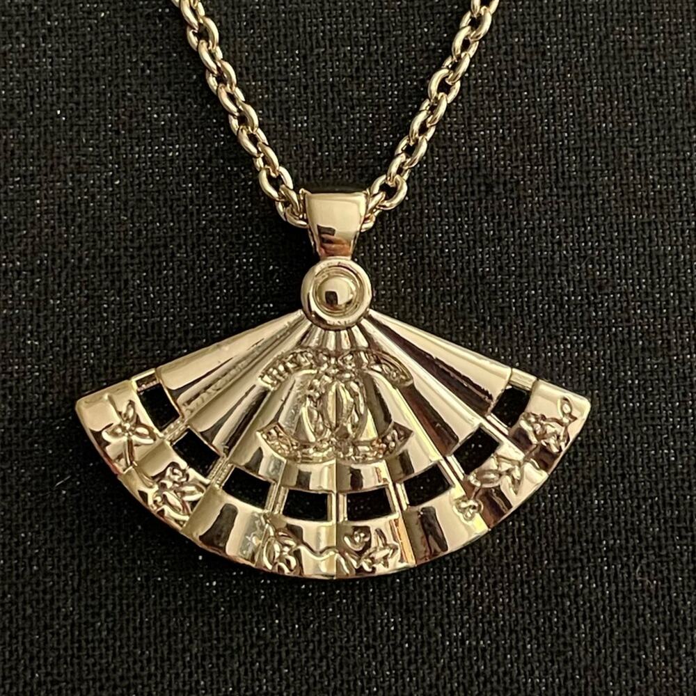 Chanel Gold Fan Necklace 2024 China Hang Zhou Fashion Show VIP Gift